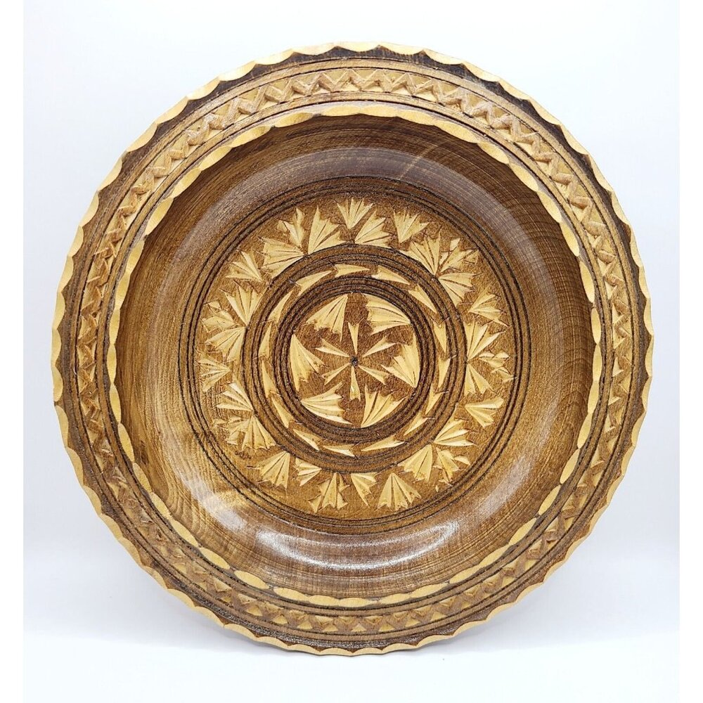 Wood Hand Carved Round Shallow Rim Centerpiece Dish Fruit Bowl Ashtray Vintage